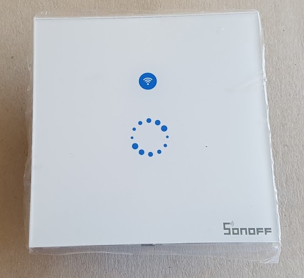 The front of sonoff touch
